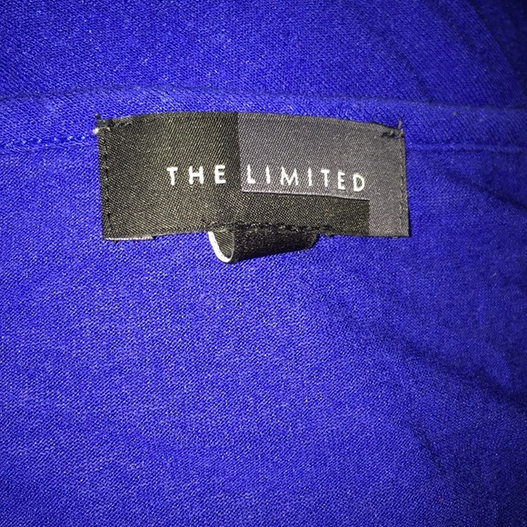 4/$35🌸Limited Multi-color Print Blouse - Picture 5 of 6